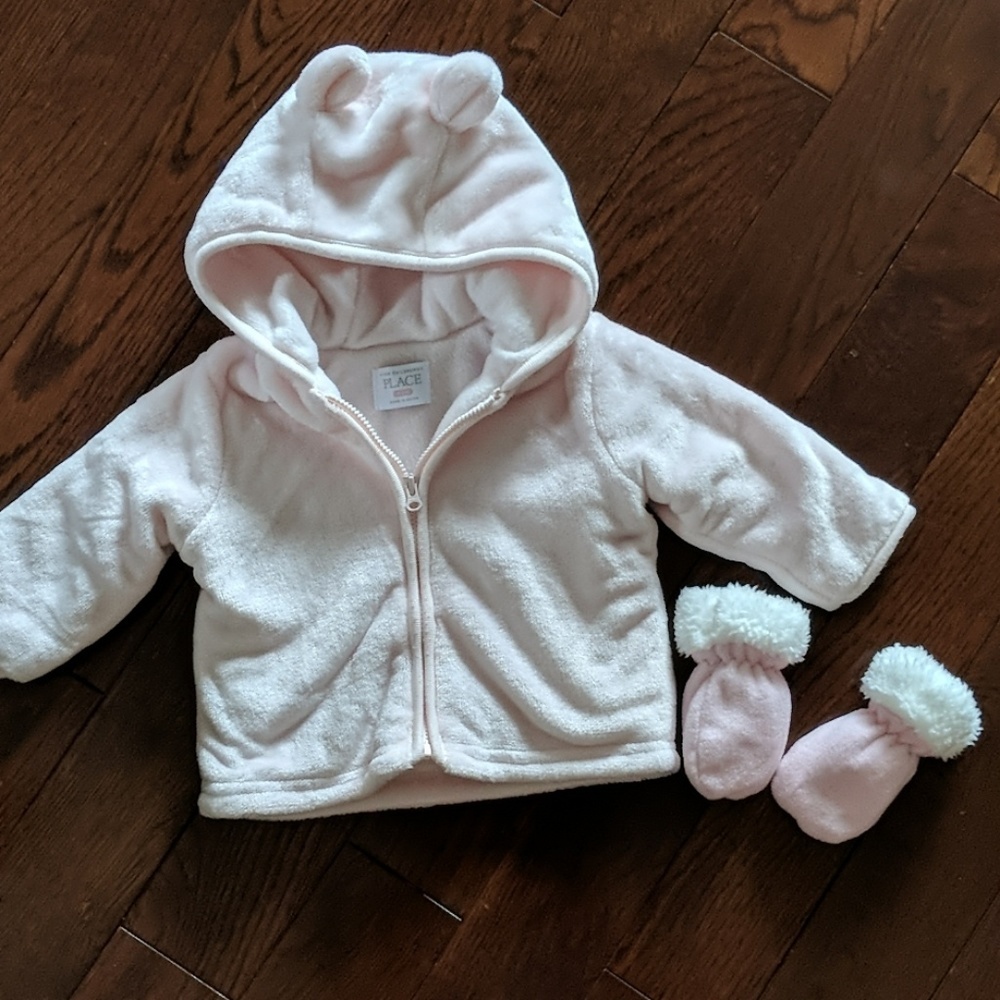 Fleece jacket with mittens